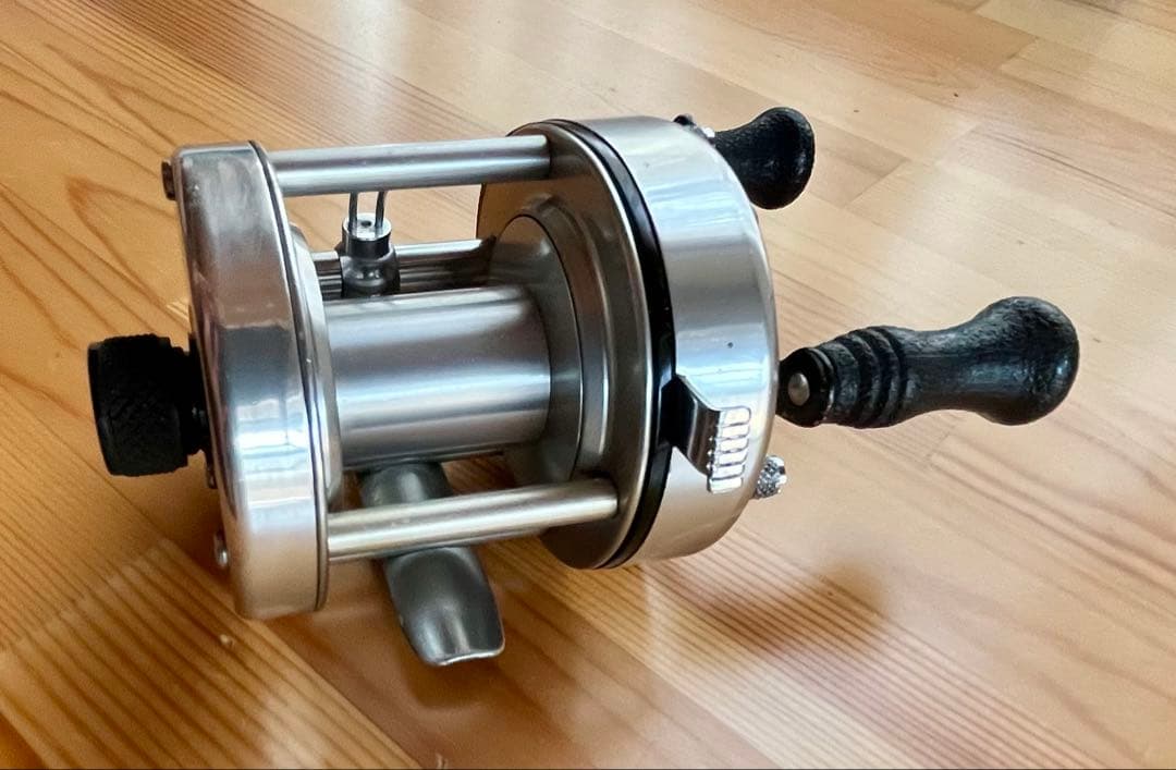 レア！　美品！　ビンテージ　シェイクスピア　アルファ　モデル　CK 1981