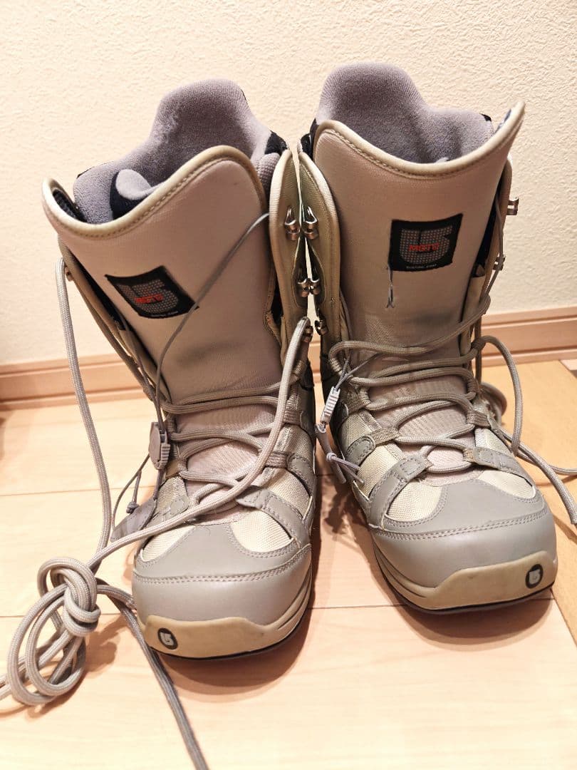 キスマークスノーボード、ビンディングつき(バートン製)バートンブーツセット