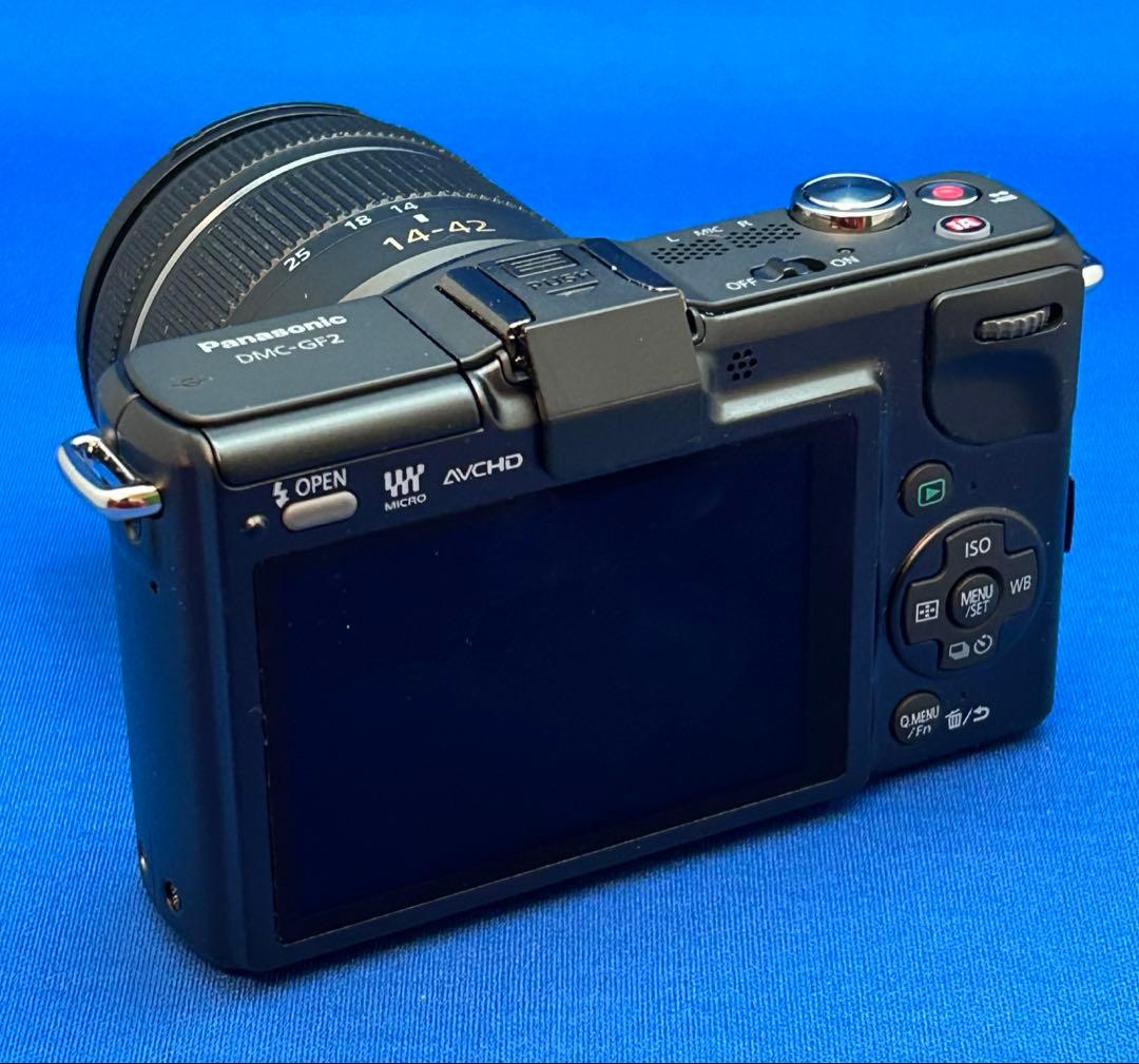 Panasonic DMC-GF2 14-42mmレンズセット