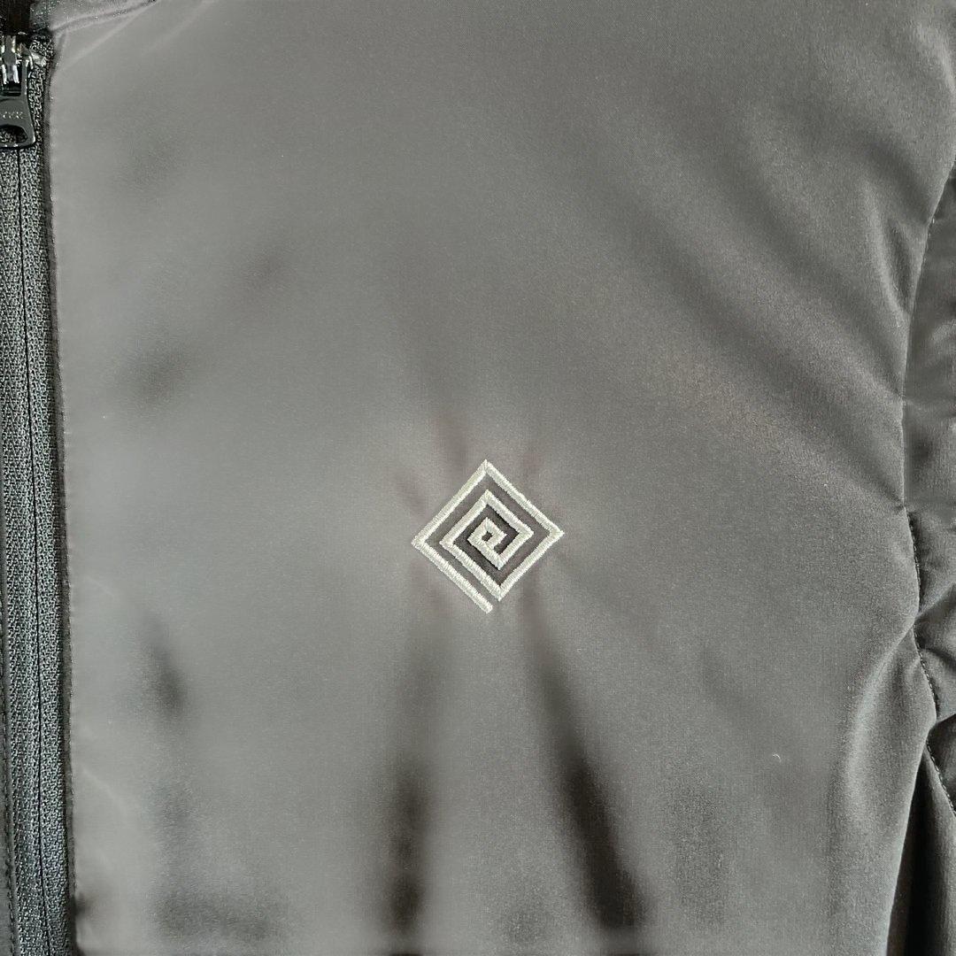 ELDORESO ブラック ベスト　Mサイズ