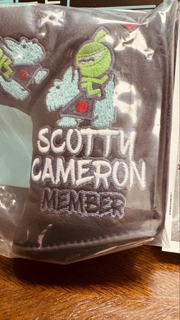 スコッティキャメロン　メンバー専用　ピンタイプ　ヘッドカバー　パターカバー　新品