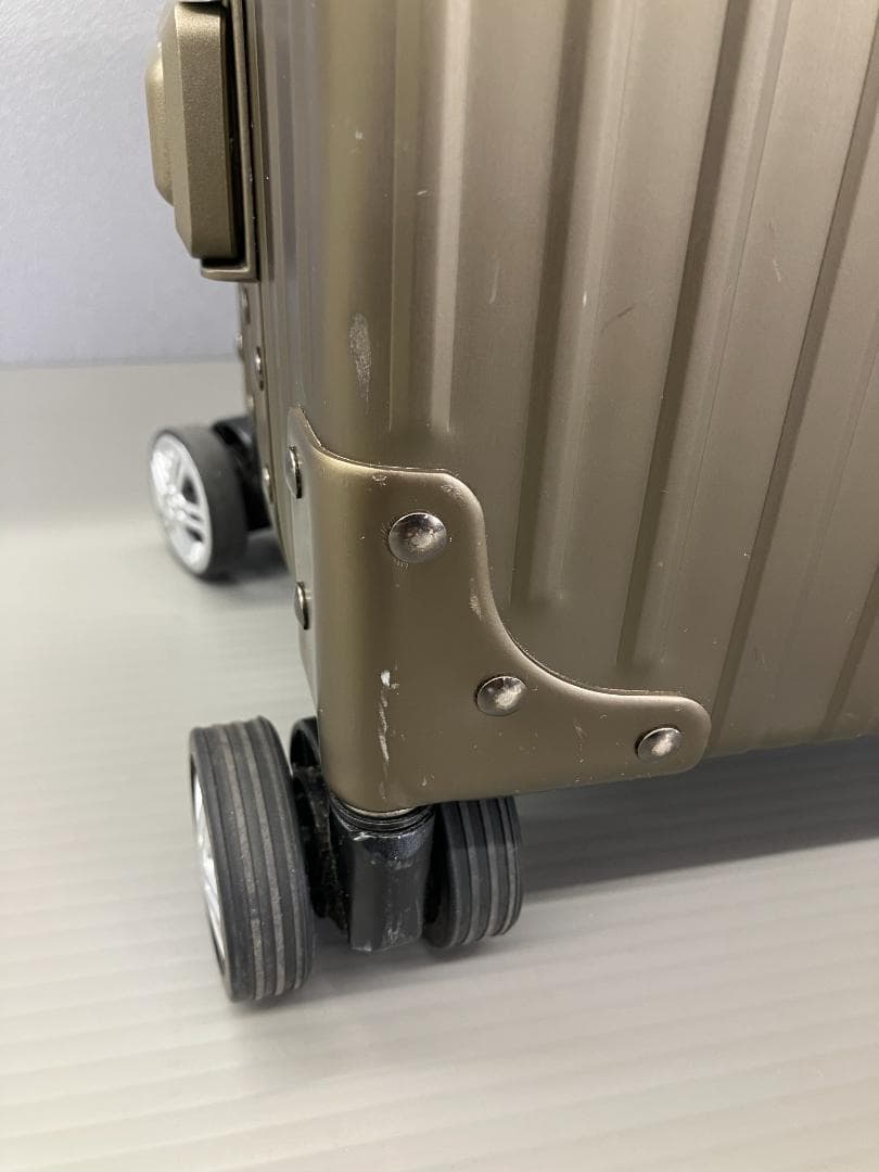 スーツケース トラベルキャリー NEOKEEPR アルミフレームタイプ カーキ