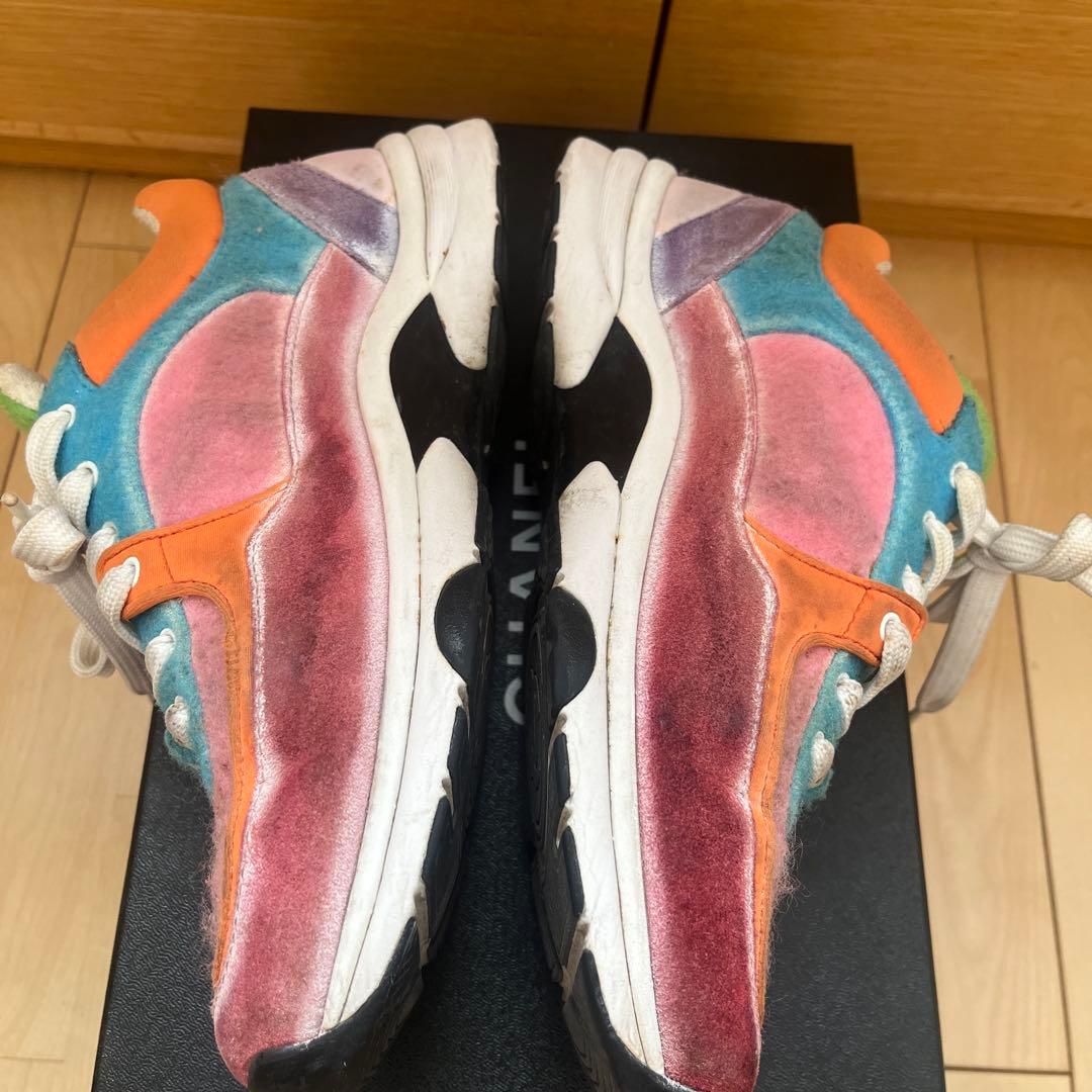 CHANEL マルチカラー スニーカー