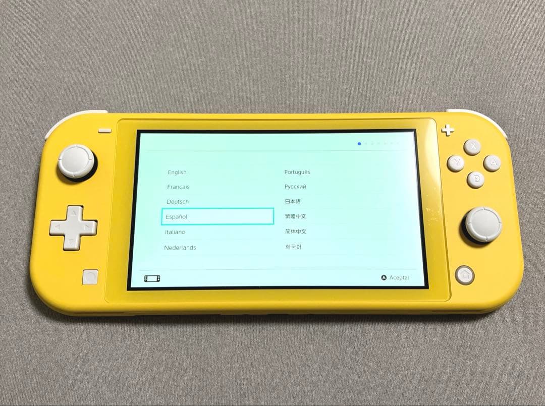 【極美品】SwitchLite 本体　スイッチライト　イエロー