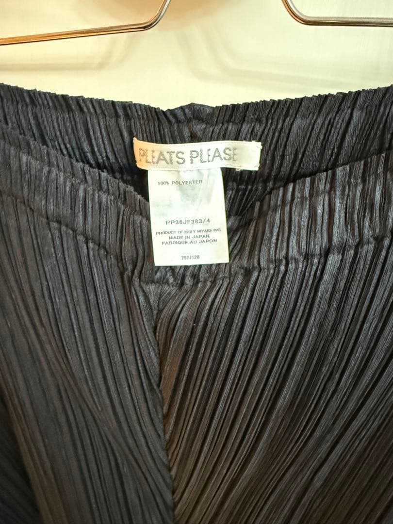 美品 PLEATS PLEASE イッセイミヤケ パンツ