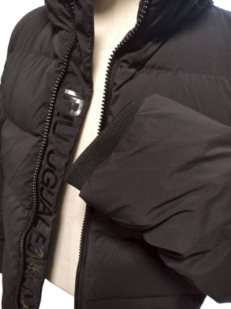 125 1piu1uguale3 ウノピュウノウグァーレトレ RELAX ロゴ