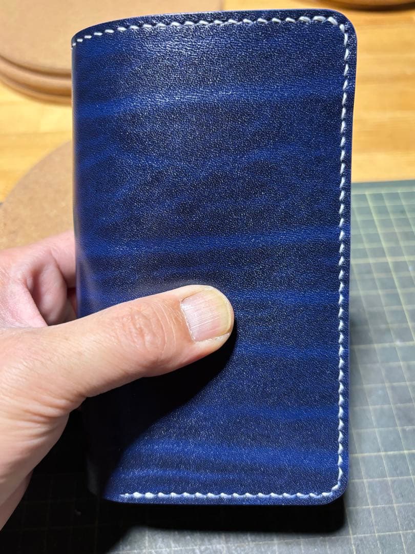 ミドルウォレット　ベルギー産　ルガト　ハンドメイド【訳あり】