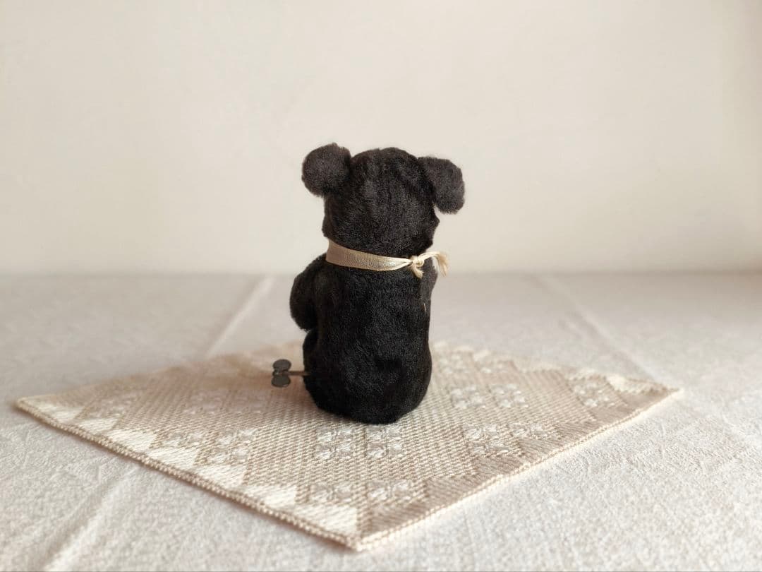 【꒰•̫͡•ོ꒱Chouさま】antique toy ❀ ミルクが好きなクマさん