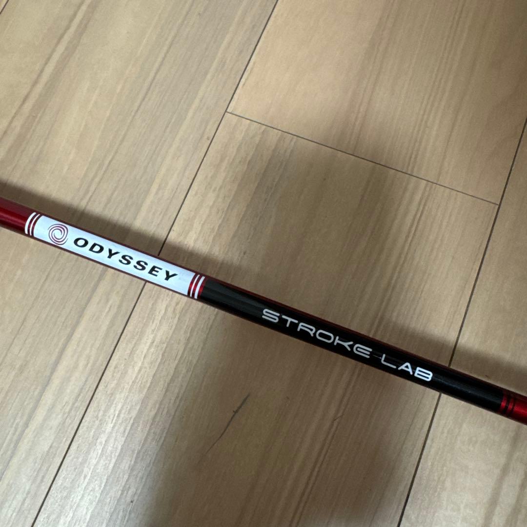 ODYSSEY RED 2-BALLパター 33インチ