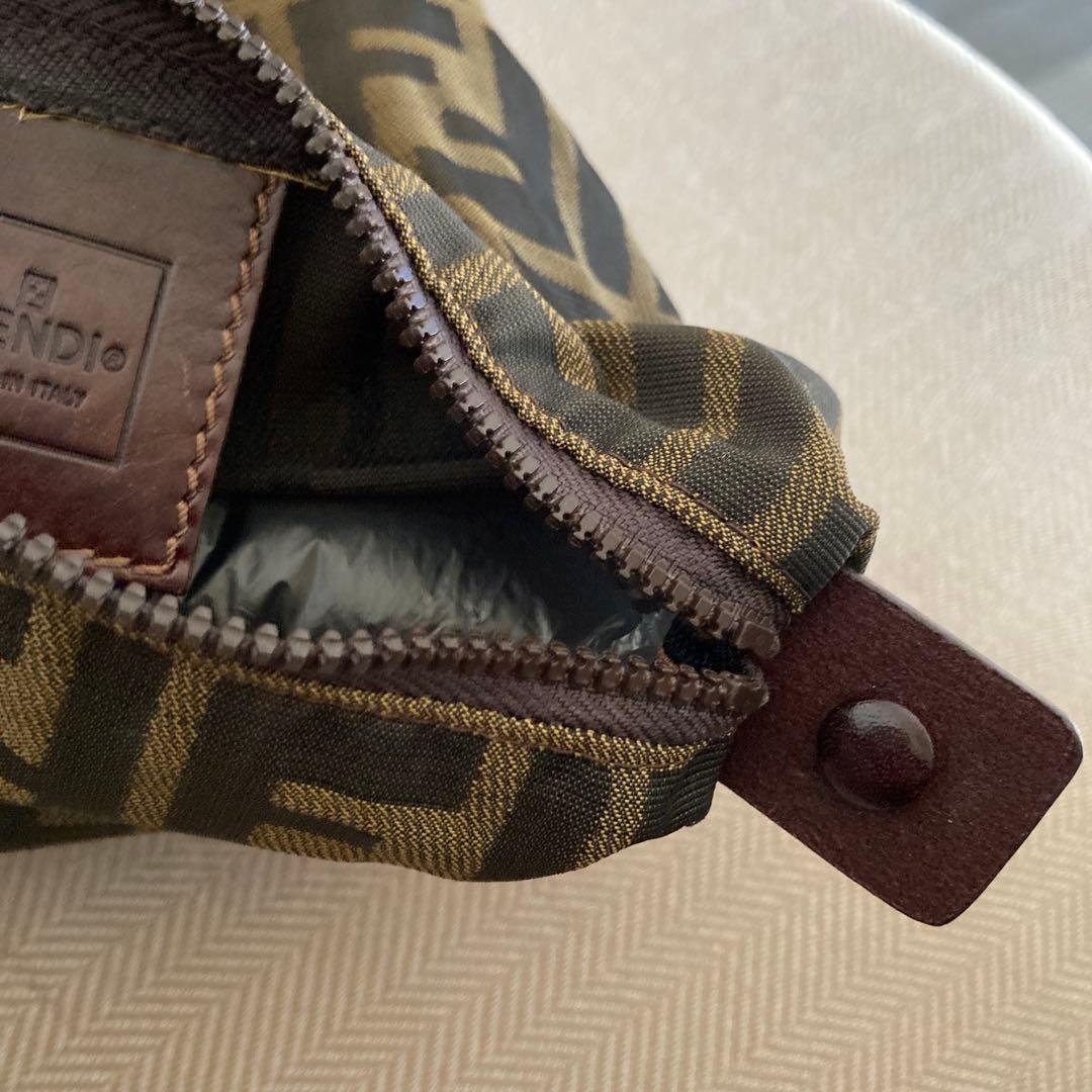 フェンディ FENDI ロゴプリント ポーチ ズッカ バニティ ヴィンテージ