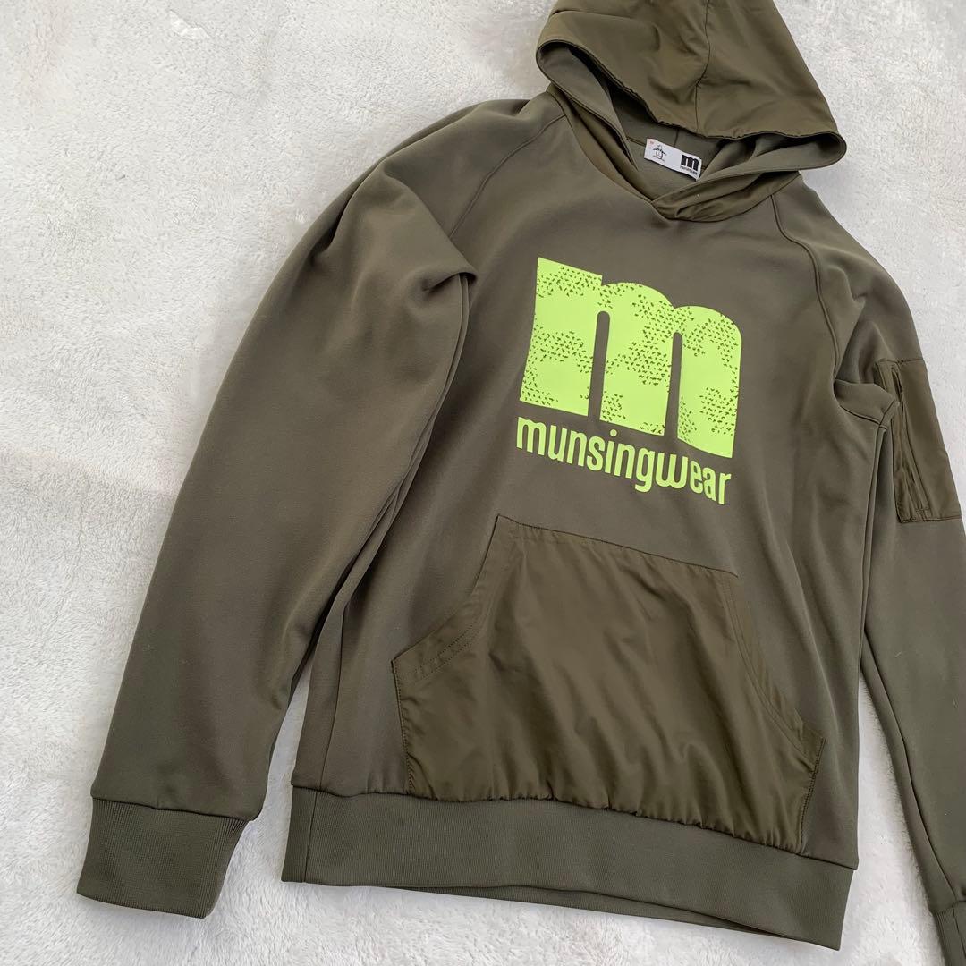 munsingwear パーカー ジッパーポケット ペンギン刺繍付き Mサイズ
