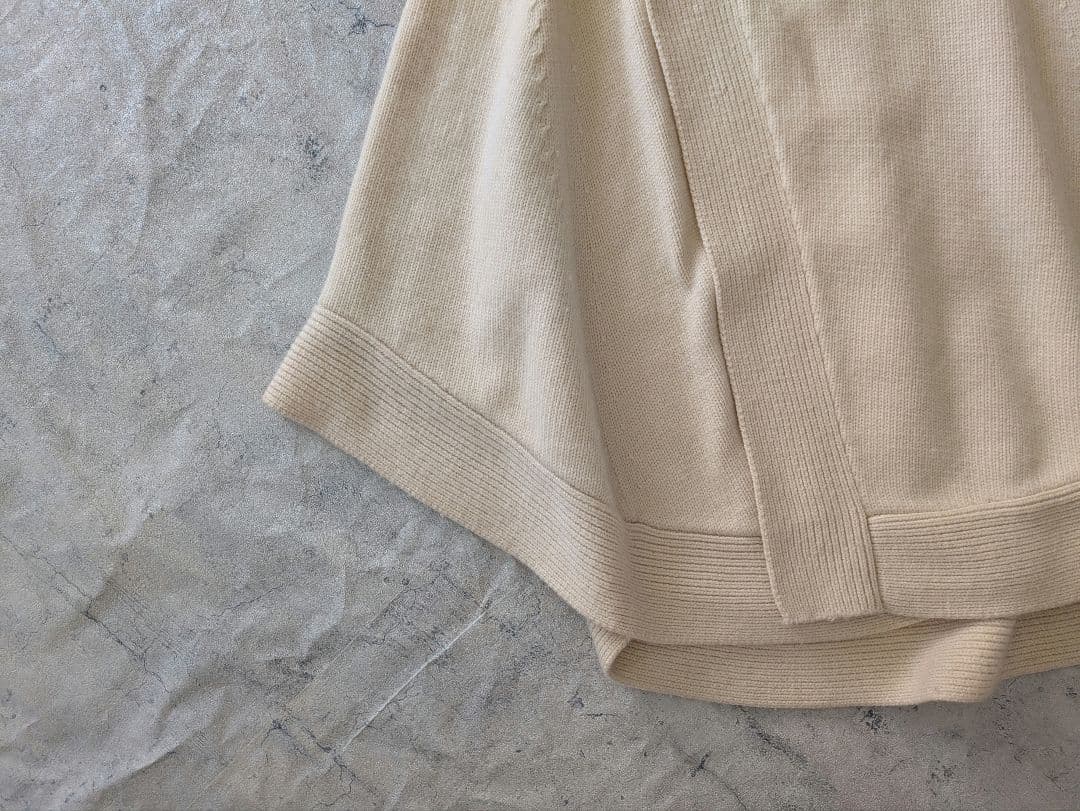 t*a様 HYKE ニットポンチョ