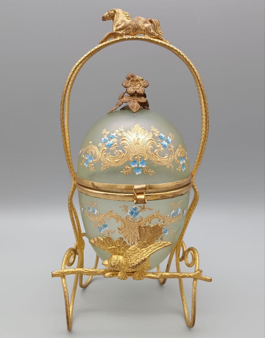 エッグ型 ガラス製 トリンケットボックス 小物入れ アンティーク 金彩