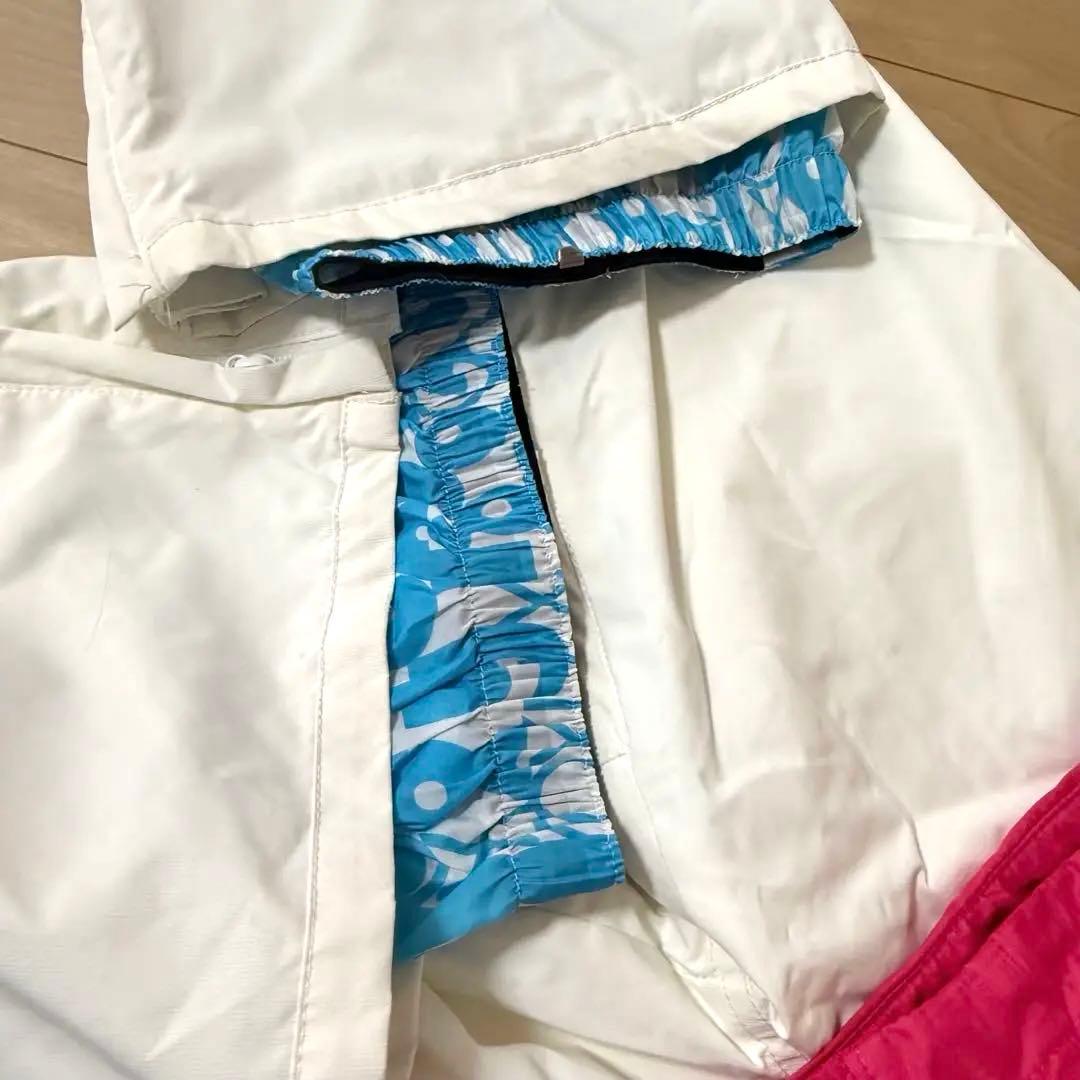 【超美品！！！】ほぼ新品のレディース スノーウェア