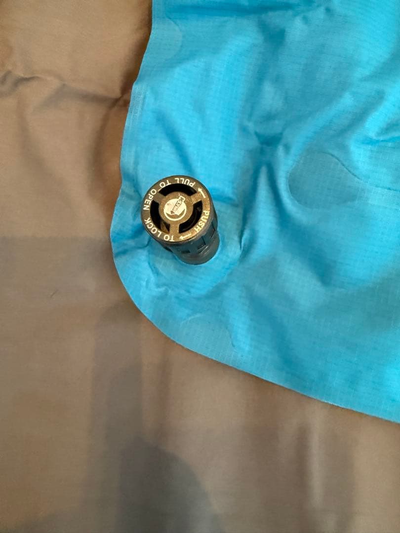 美品　KLYMIT クライミット)Inertia Ozone イナーシャ オゾン