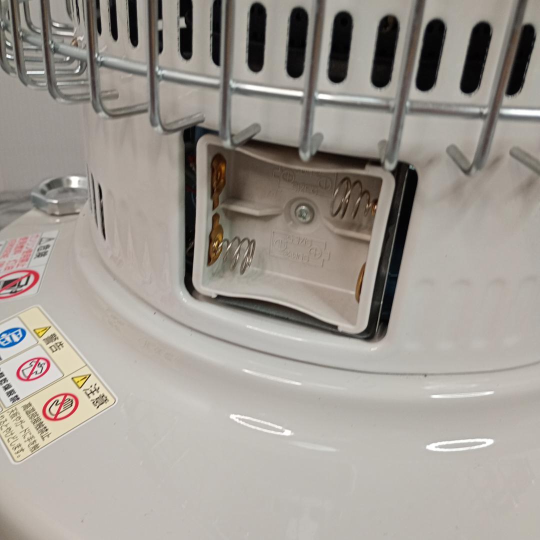 訳アリ未使用品】 トヨトミ 石油ストーブ KS-67E White Clean