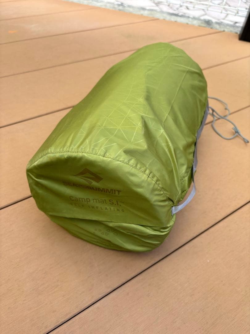 Sea to Summit Camp Mat S.I. グリーン 軽量でコンパクトなグリーンの