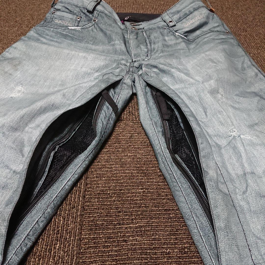 送料無料【BURTON】ダメージデニムプリントゴアテックススノボパンツ S