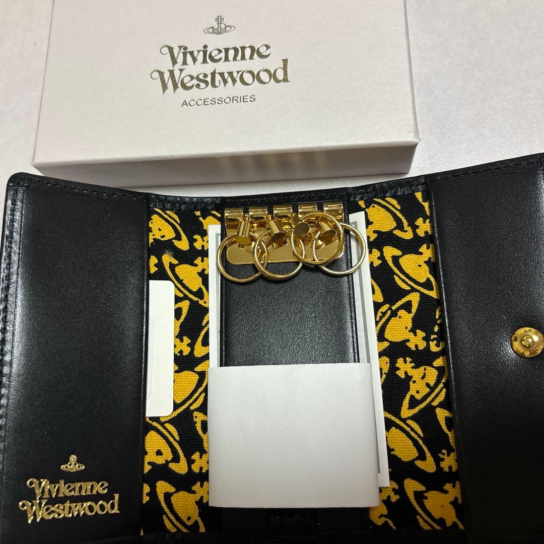 【新品未使用品】ヴィヴィアンウエストウッド　レザー　キーケース　ブラック　箱付き