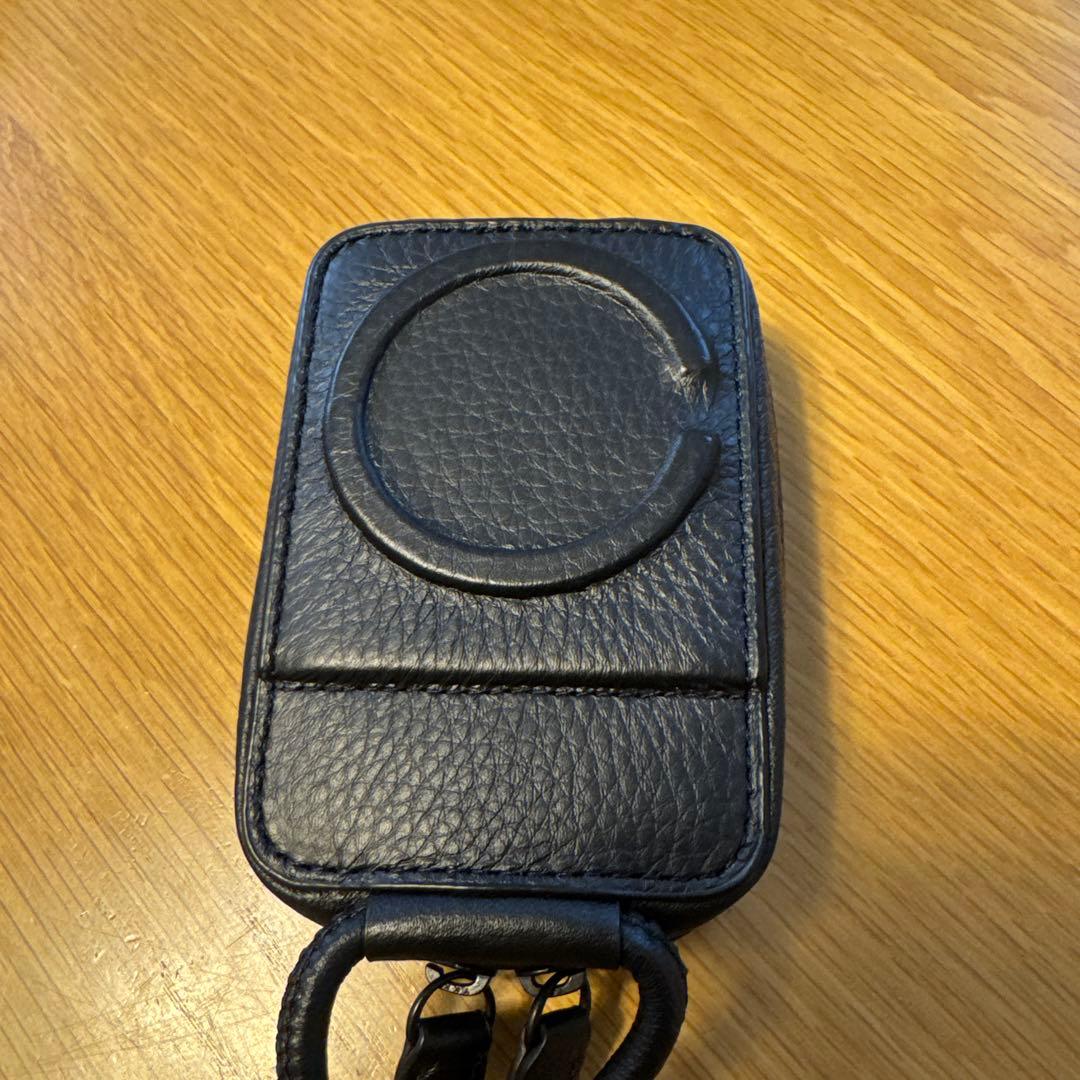 ほぼ未使用objects.io iPhone16Pro ブラック