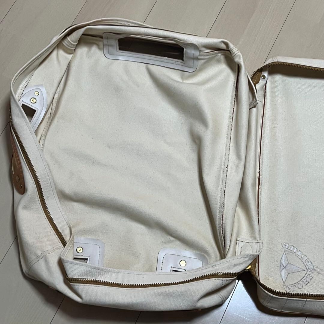 グローブトロッター キャリーオンケース