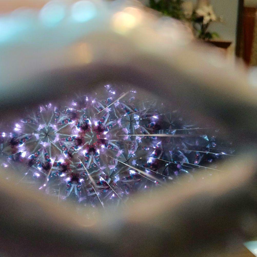 ＊「ペット、喫煙者無し」　万華鏡ステンドグラス　ガラス製カレイドスコープ