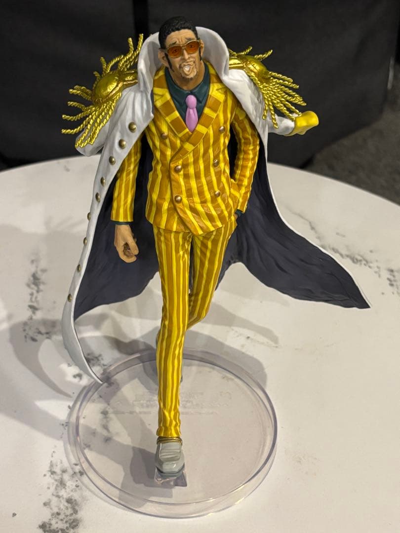 ワンピース 絶対的正義　一番くじ　フィギュア　4種セット　コンプ