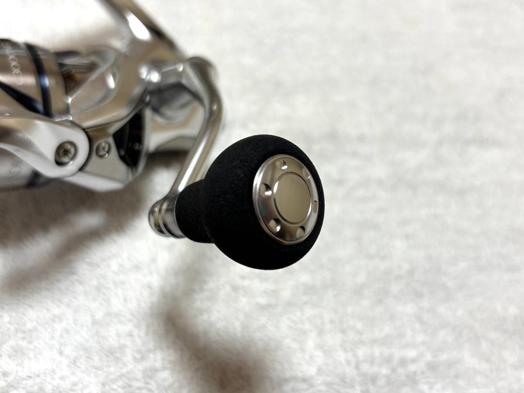 【値下げ】SHIMANO 23ストラディック C3000xg スピニングリール