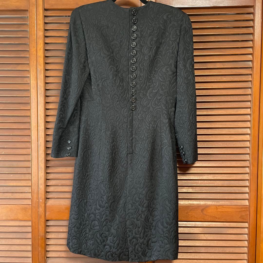 Christian Diorブラックエンボス加工ワンピース