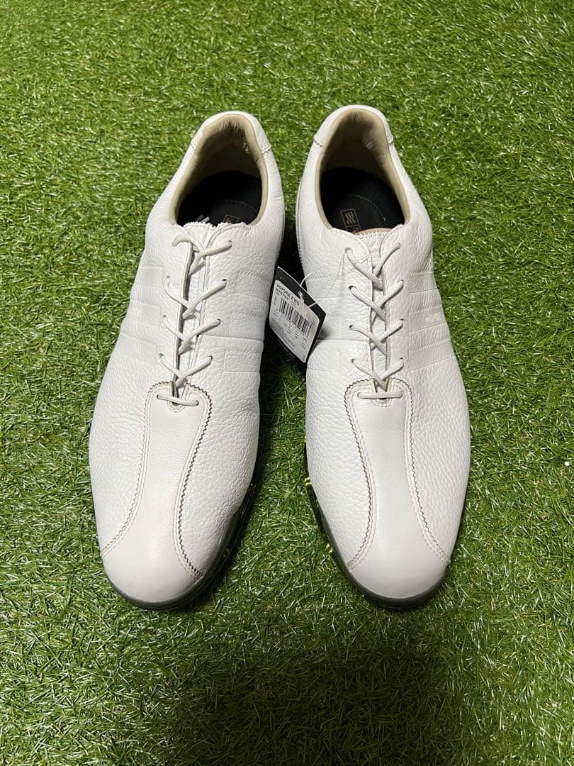 adidas ゴルフスパイク高級　ホワイト