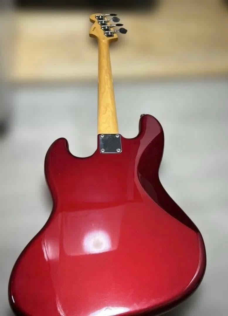 Kaalena 赤いエレキベース ダブルコイルピックアップ