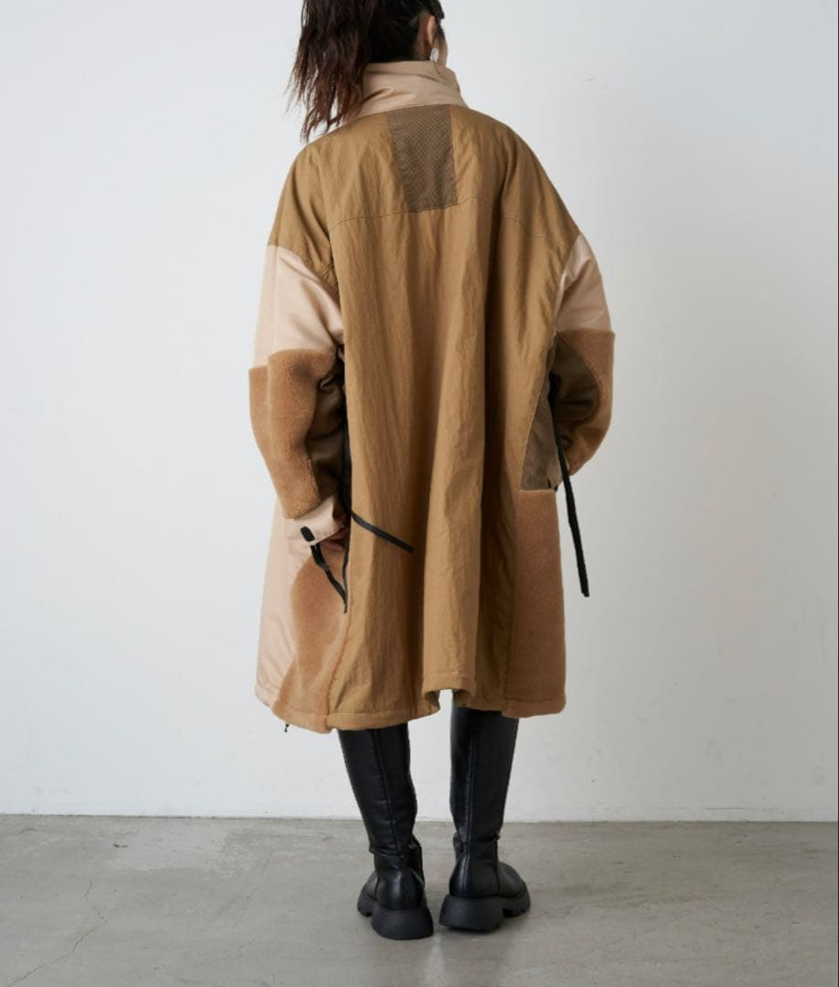 新品未使用　etsinta エシンタ　モンスター中綿オーバーコート　S