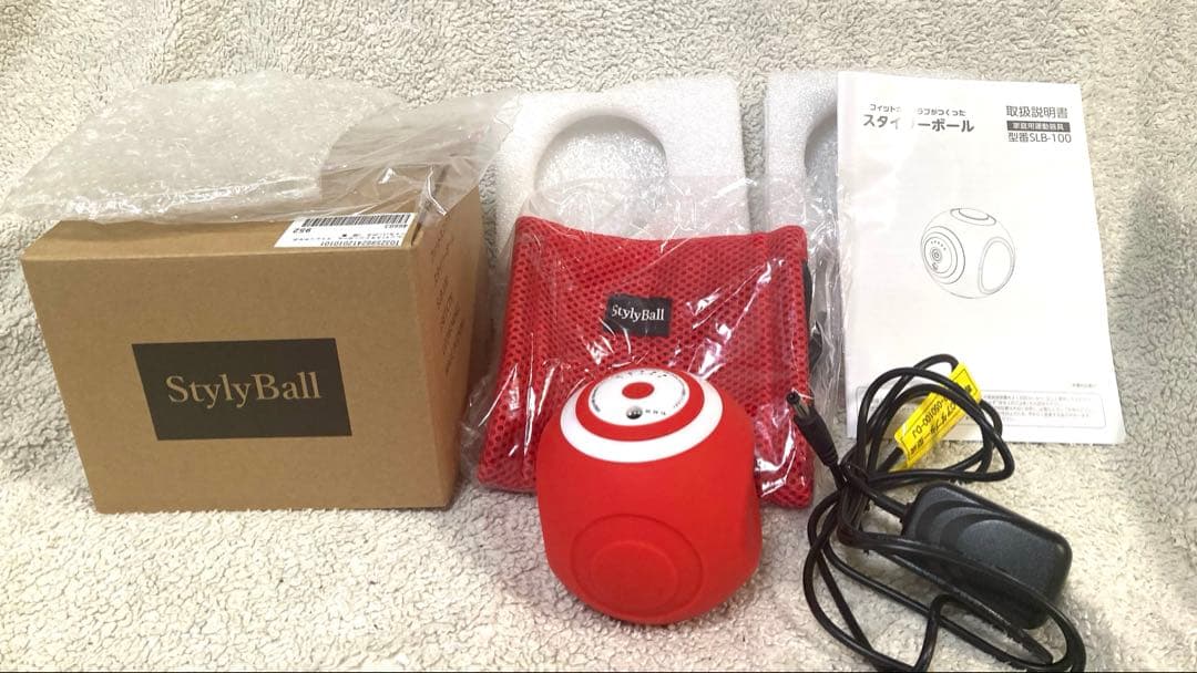 美品　東急スポーツ オアシス スタイリーボール 赤