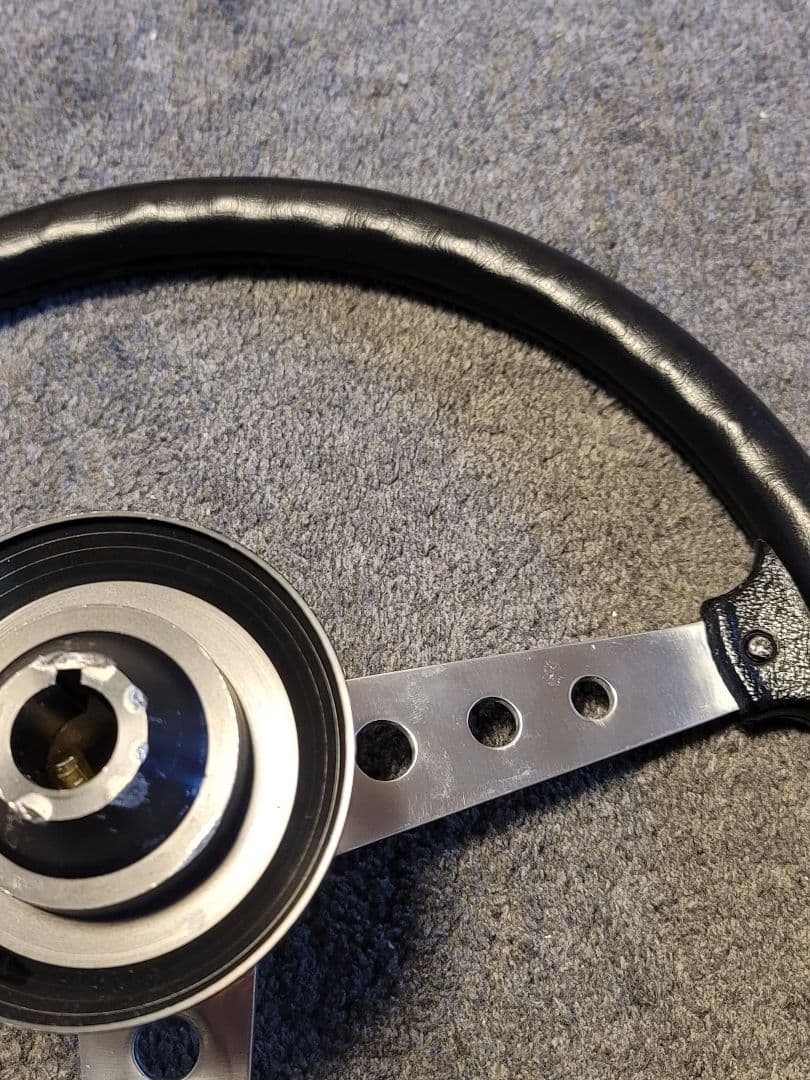 Alfa Romeo アルファロメオ ヘレボーレ Hellebore 38cm - メルカリ