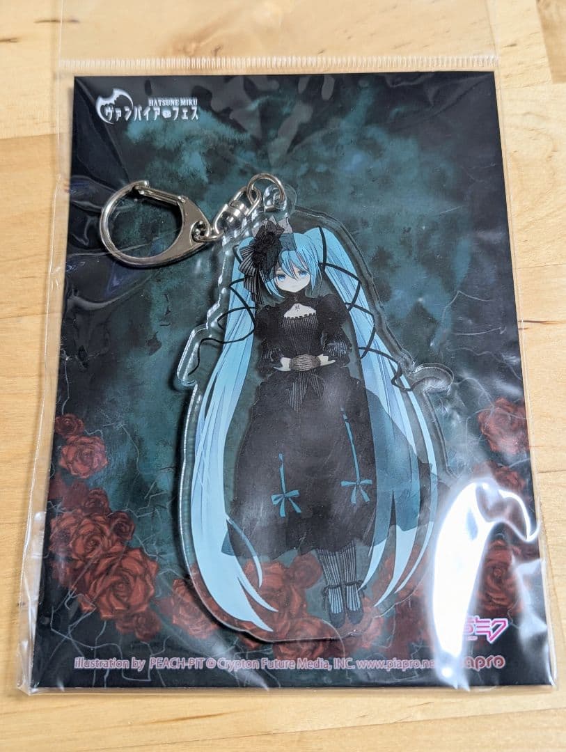 初音ミク×PEACH-PIT ヴァンパイアフェス　アクリルキーホルダー