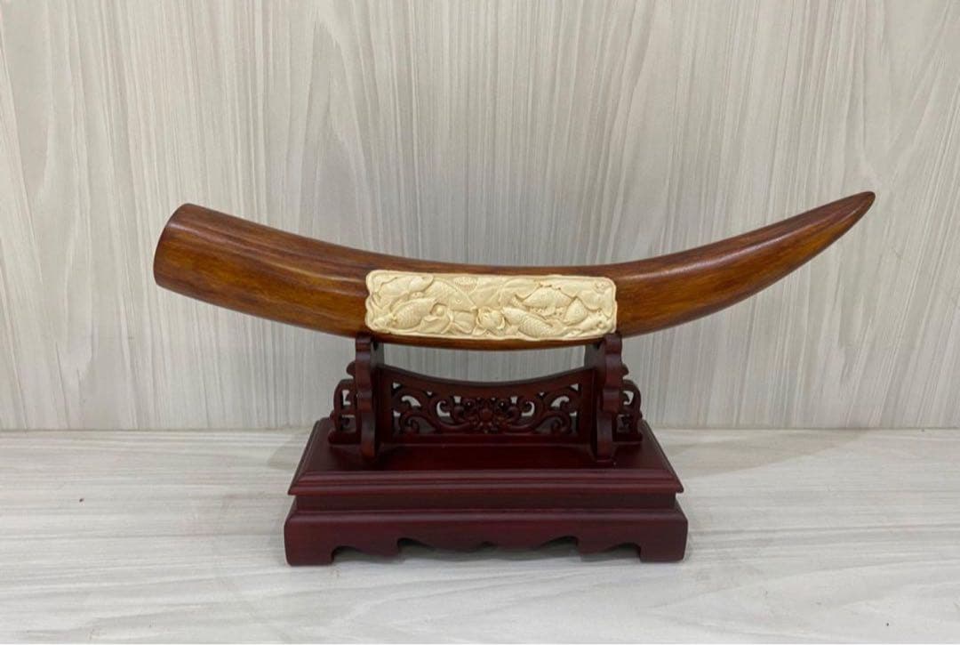 天然マンモス牙美しい手作り彫刻九鯉献瑞 置物