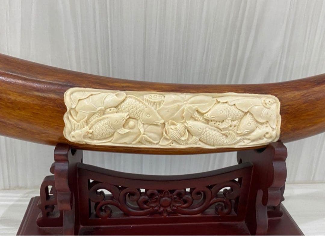 天然マンモス牙美しい手作り彫刻九鯉献瑞 置物
