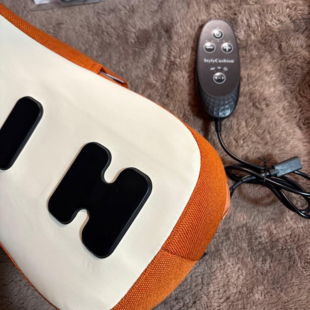 フィットネスクラブが作った スタイリークッション 筋トレ お腹 EMS