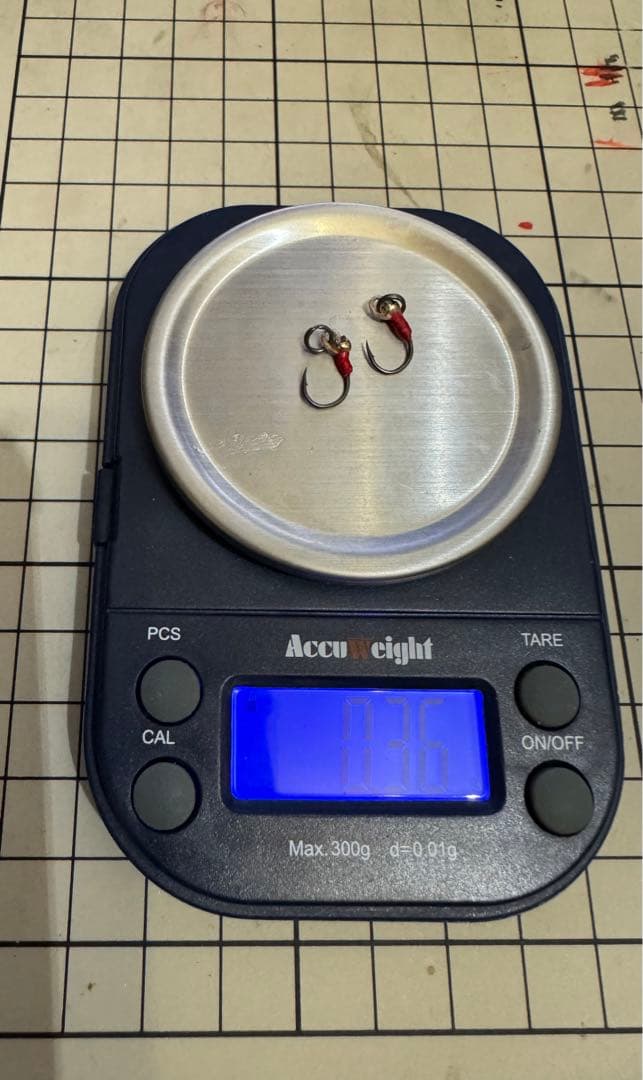自作シングルフック　タングステンウェイト調整モデル