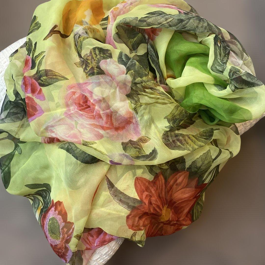 Gucci 花柄 ストール