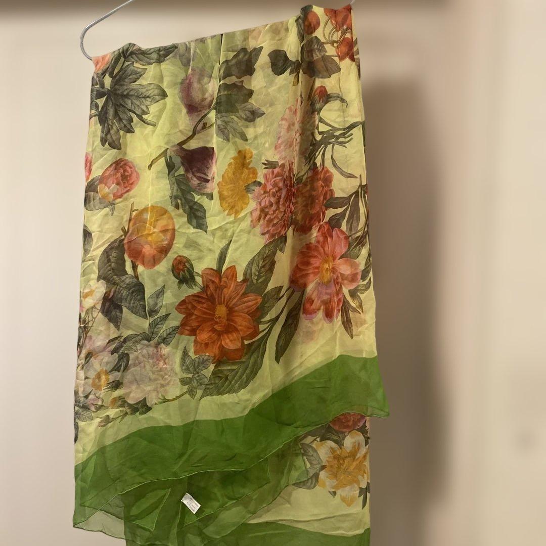 Gucci 花柄 ストール