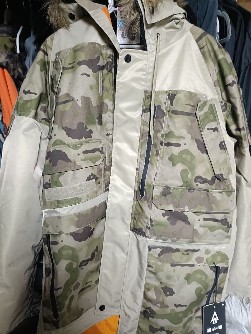 BURTON ALPHA UNDEFEATED ウェア グローブセット新品