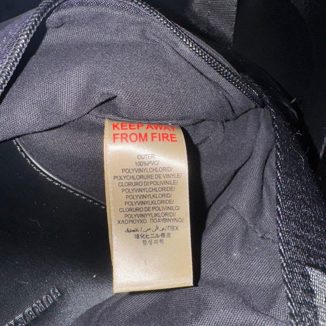 美品✨ BURBERRY バーバリー ナイロン ロゴ ボディバッグ ブラック