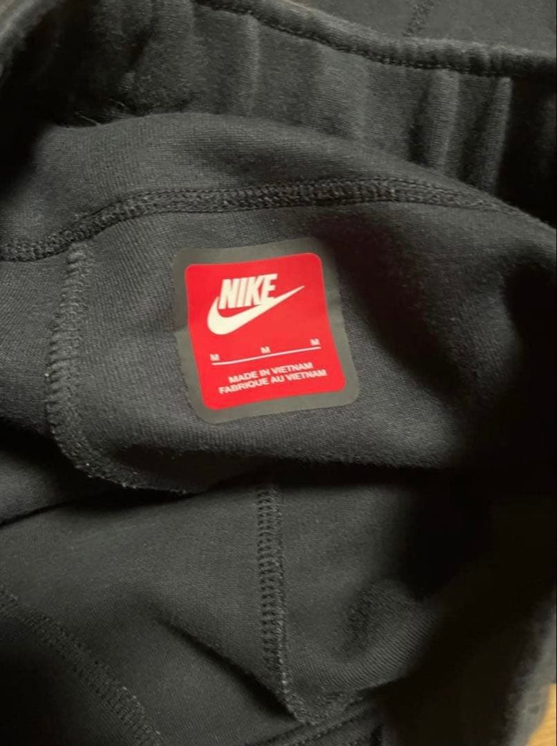 NIKE 反射テックフリース　セットアップ　 (Tee Shine着用)