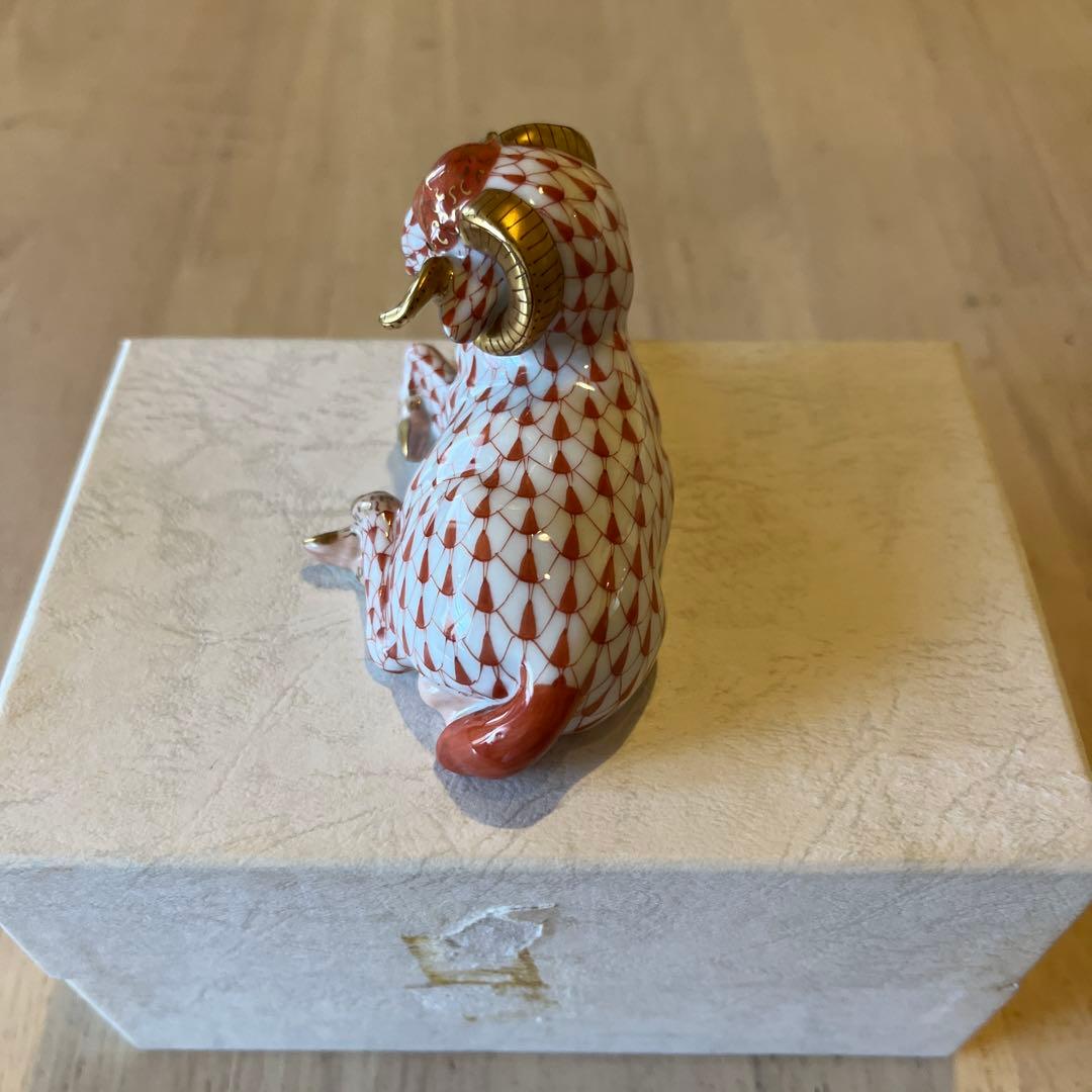 ヘレンド　干支羊ひつじ置物