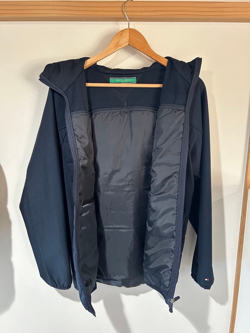 トミーヒルフィガー ゴルフ　アウター