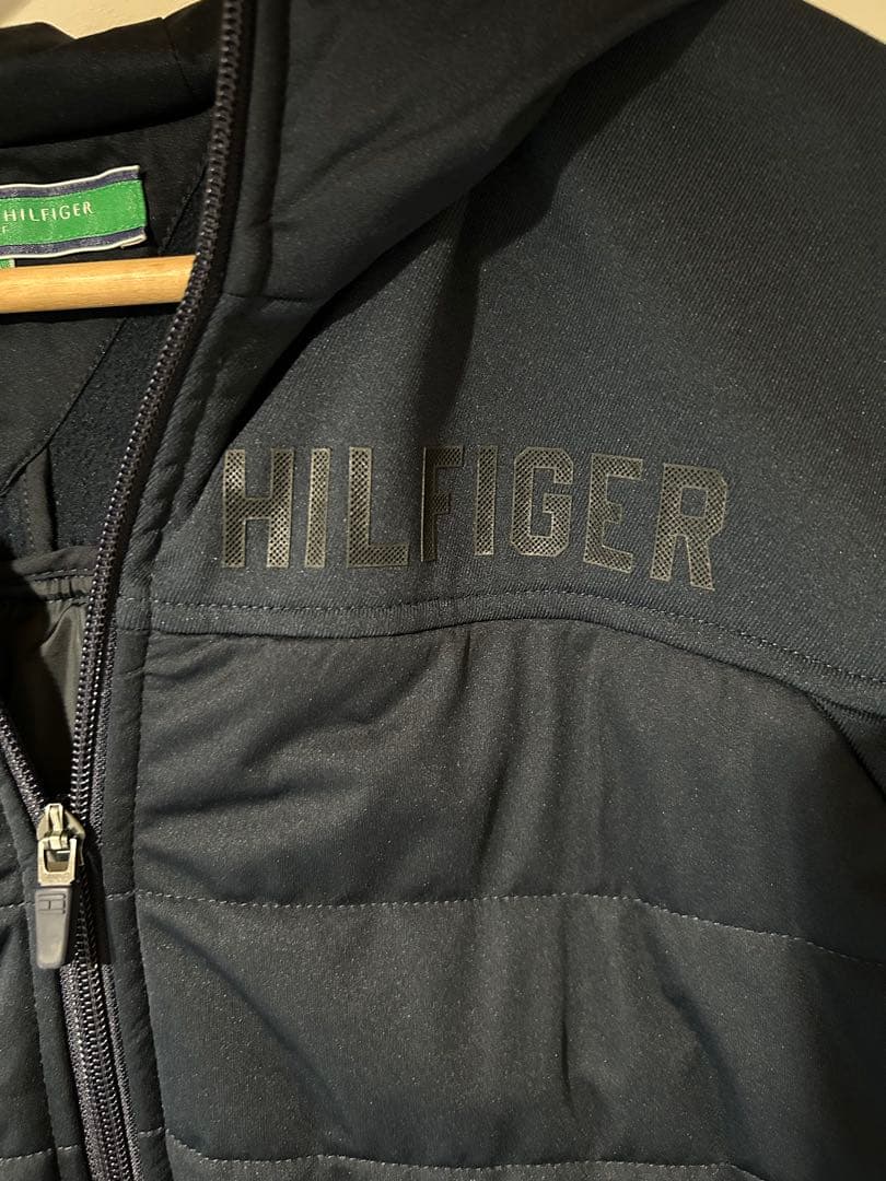 トミーヒルフィガー ゴルフ　アウター