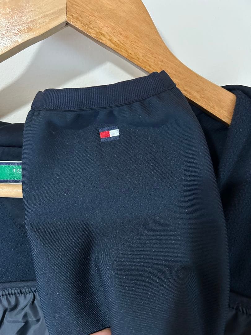 トミーヒルフィガー ゴルフ　アウター