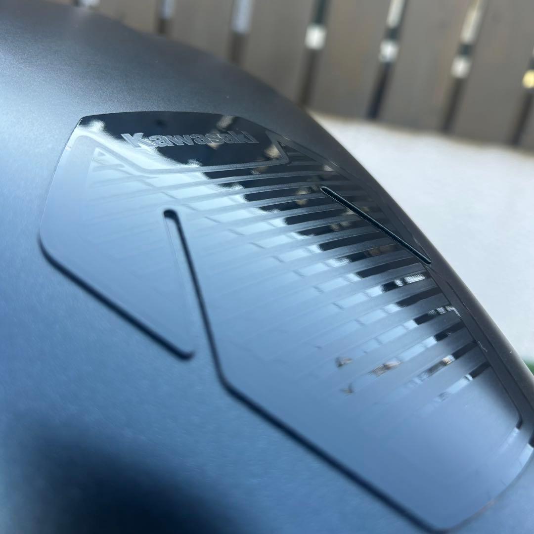 カワサキ　新型エリミネーターマットブラック　タンク・パッド付