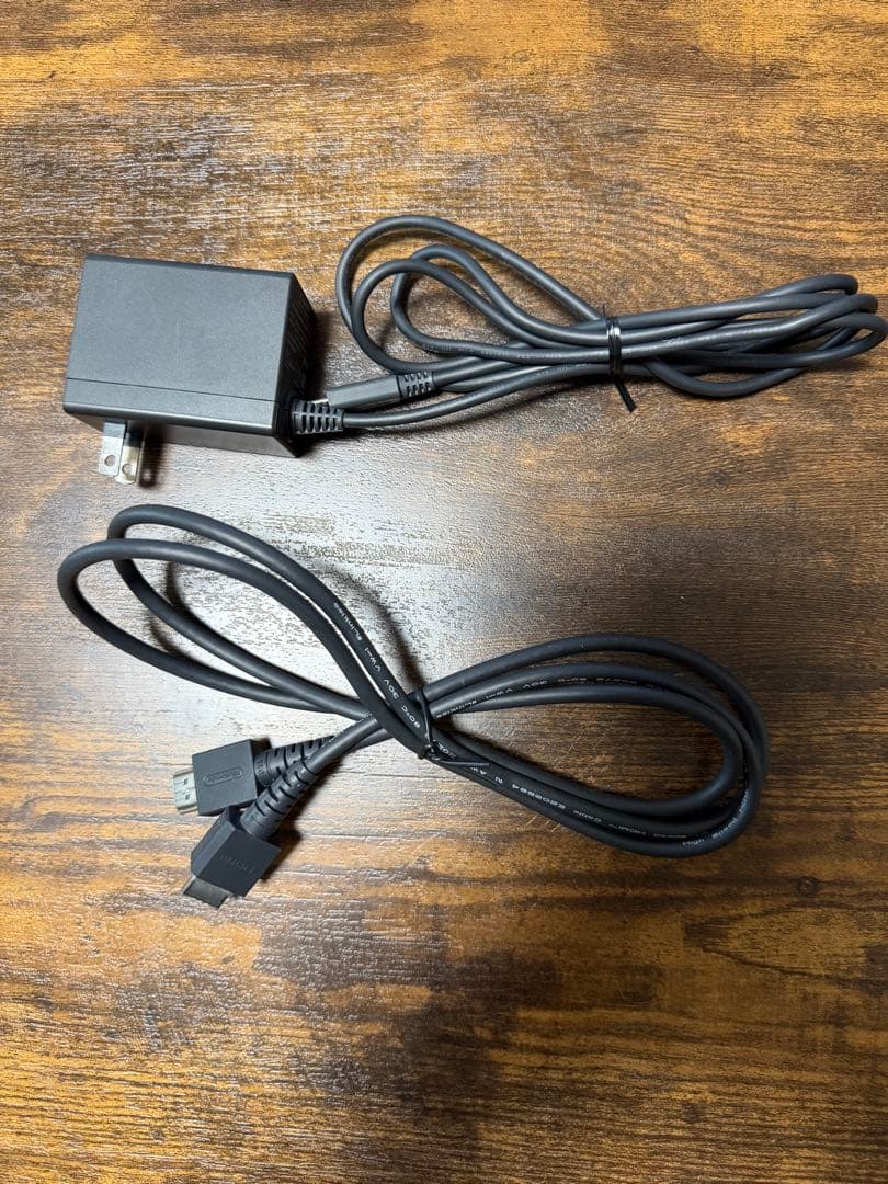 Nintendo Switch 本体　Joy-Con合計4本